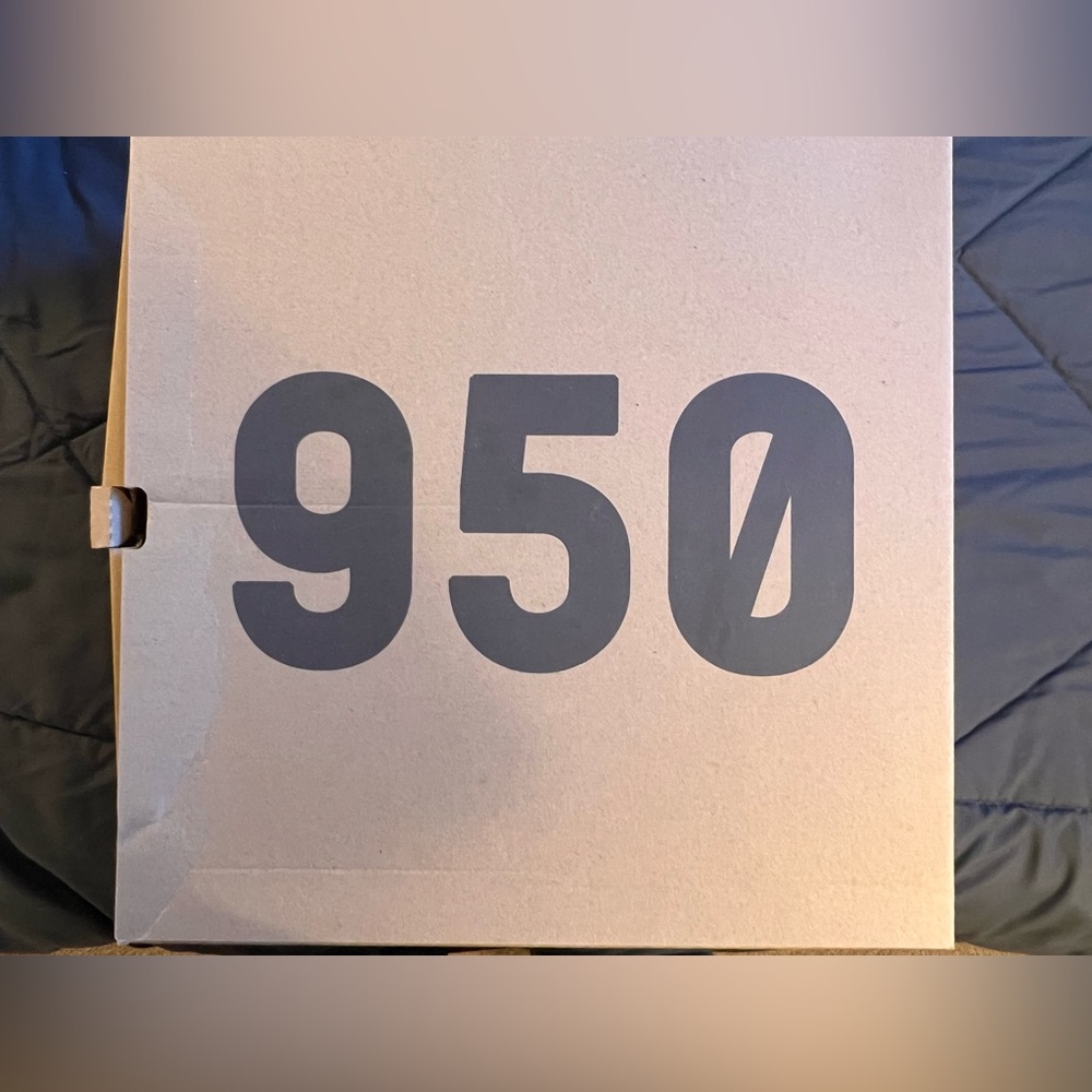 Yeezy 950 (2023) pirate black - Picture 9 of 9